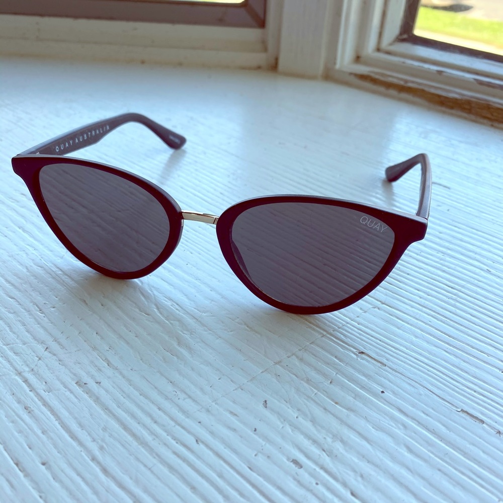 All black sunglasses